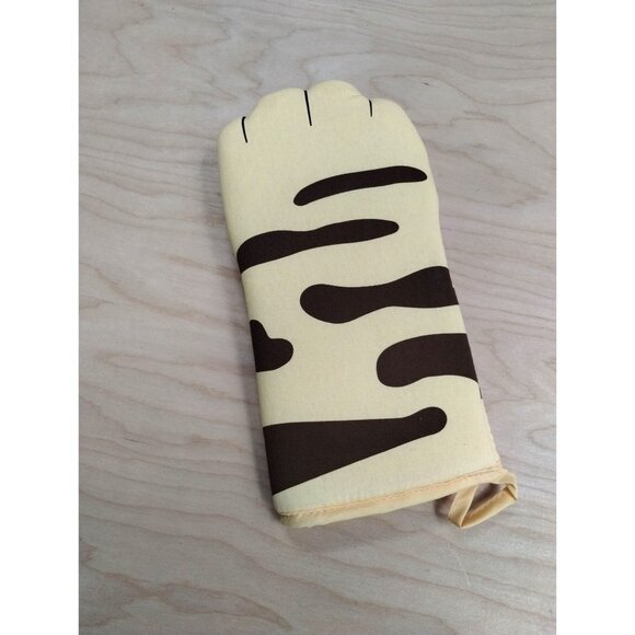 Kitty Cat Paw Claw Oven Mitt | Perfect Gift for Cat Lovers - Picture 3 of 8